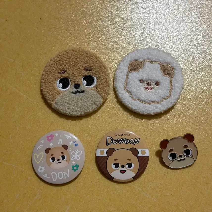 [BUNJANG] DAY6 Denimals Don Pin Badge Bundle Set / 데이식스 데니멀즈 돈 도운 핀뱃지 일괄
