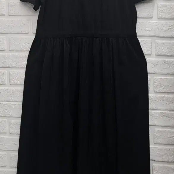 [SOLD OUT] A4581  블랙 퍼프소매 셔링 원피스
