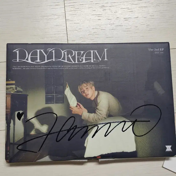 [BUNJANG] Zhang Hanum Daydream 2nd EP Signed Album / 장한음 데이드림 두 번째 EP 싸인 앨범 팝니다 SELL
