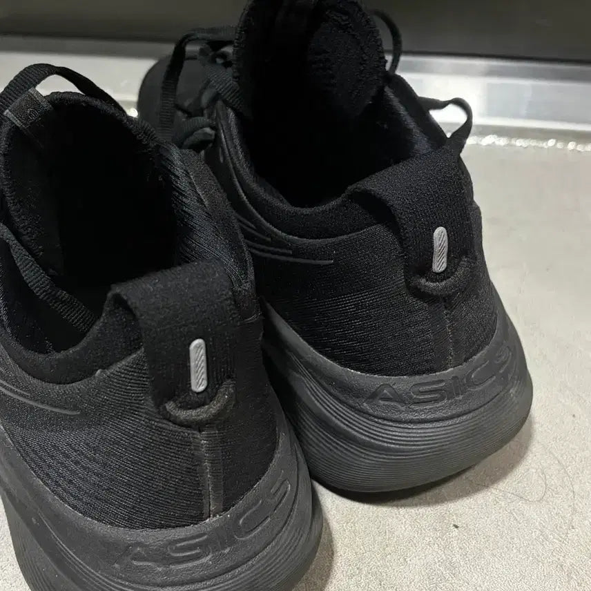 [BUNJANG] Asics Nimbus 27 Running Shoes (240mm) / 아식스 님버스27 240