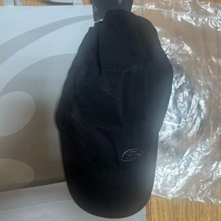 [BUNJANG] Sansan Gear Curve Panel Cap Black / 산산기어 커브 패널 캡 (새상품