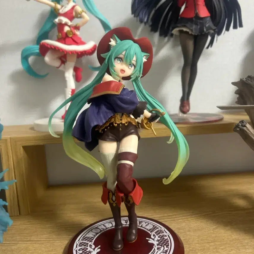 [BUNJANG] Taito Hatsune Miku Wonderland Puss in Boots Figure / 타이토 하츠네미쿠 원더랜드 장화신은고양이 피규어