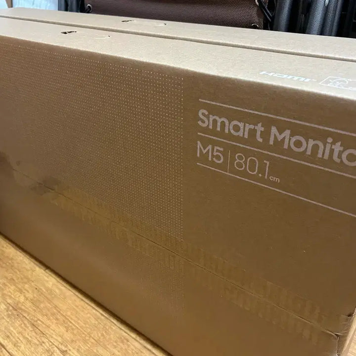 [BUNJANG] Samsung Smart Monitor M5 32-inch (Unsealed) / 삼성 스마트 모니터 M5 32인치 미개봉 판매