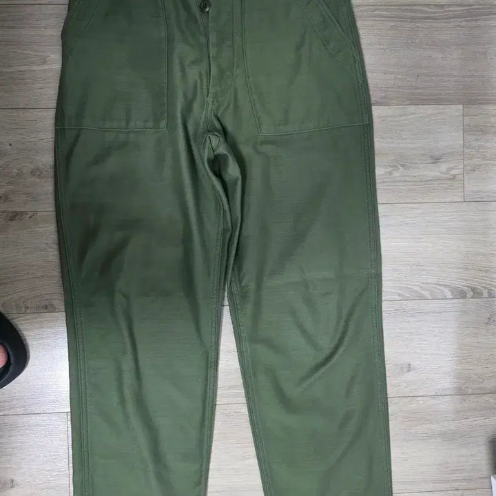 [BUNJANG] Shiota Baksatin Fatigue Pants Size 3 / 시오타 백사틴 퍼티그 수빈코튼 3사이즈