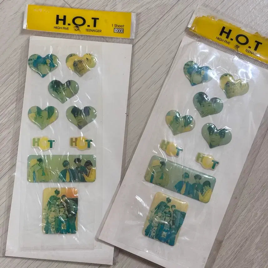 [BUNJANG] H.O.T. Vintage Epoxy Sticker / [고전 H.O.T 스티커] 에이치오티 HOT 에폭시