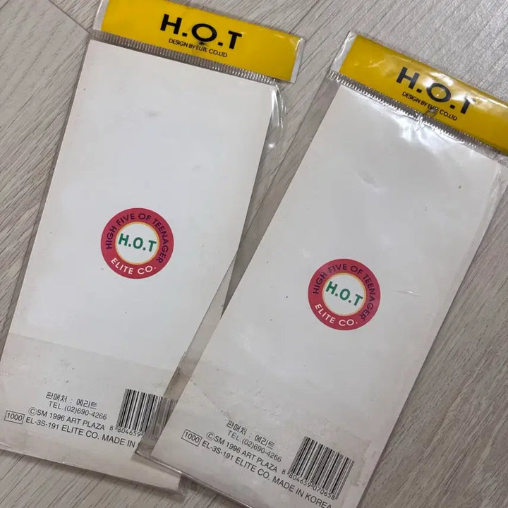 [BUNJANG] H.O.T. Vintage Epoxy Sticker / [고전 H.O.T 스티커] 에이치오티 HOT 에폭시