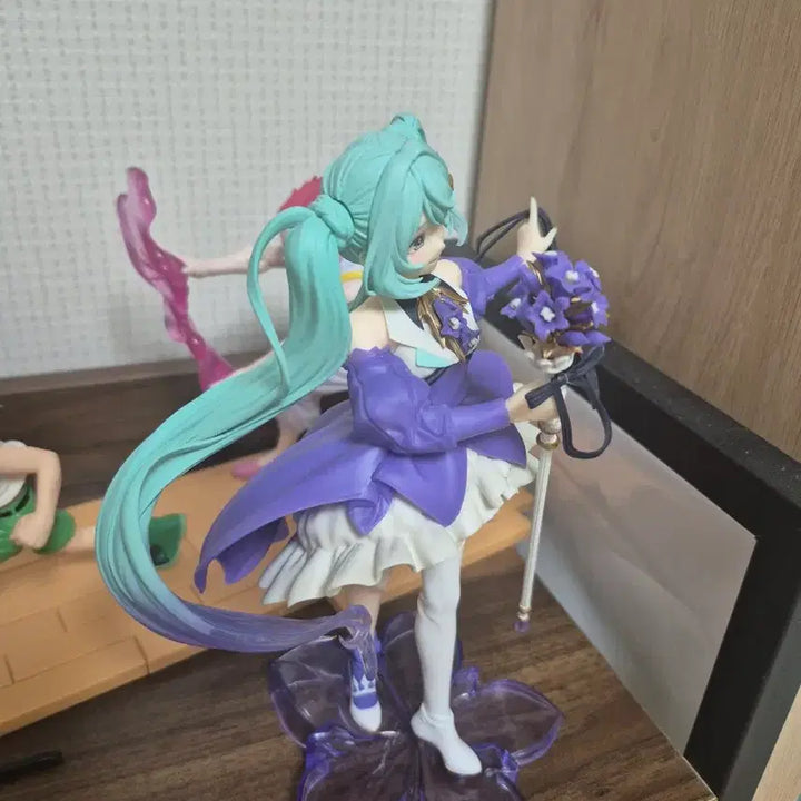 [BUNJANG] Hatsune Miku AMP+ Birthday 2024 Flower Version Figure / 하츠네 미쿠 AMP+ 버스데 이 2024 플라워 버전 피규어판매