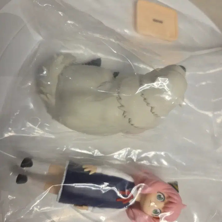[BUNJANG] Spy x Family Bond &amp; Anya Figure (Unsealed, Vinyl Unopened) / 스파이 패밀리 본드 &amp; 아냐 피규어 (노박스,비닐미개봉)