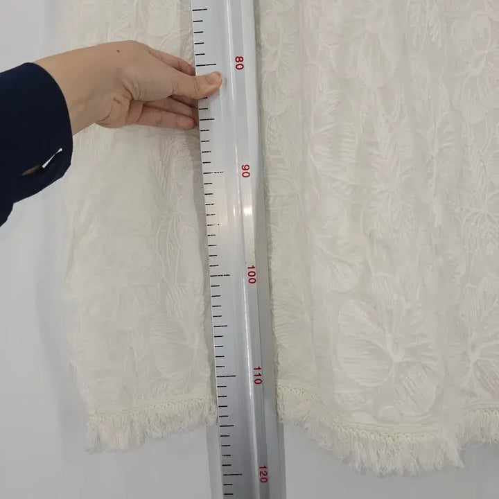 [SOLD OUT] 화이트 레이스 자수 민소매 롱 원피스 [F51012]