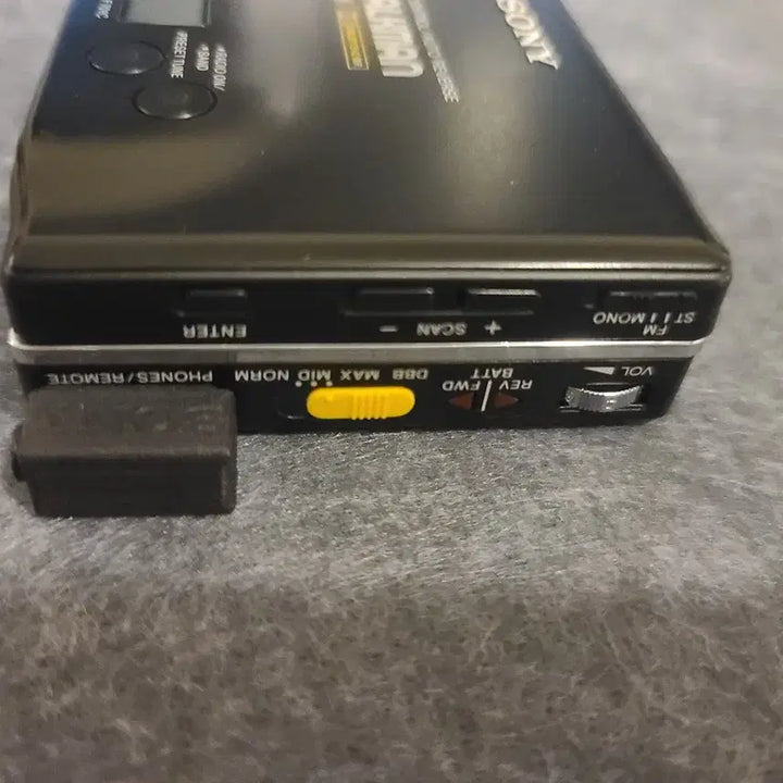 [BUNJANG] Sony WM-F701C Walkman Radio Cassette Player / 깨끗한 소니 워크맨 WM-F701C 라디오 카세트 플레이어