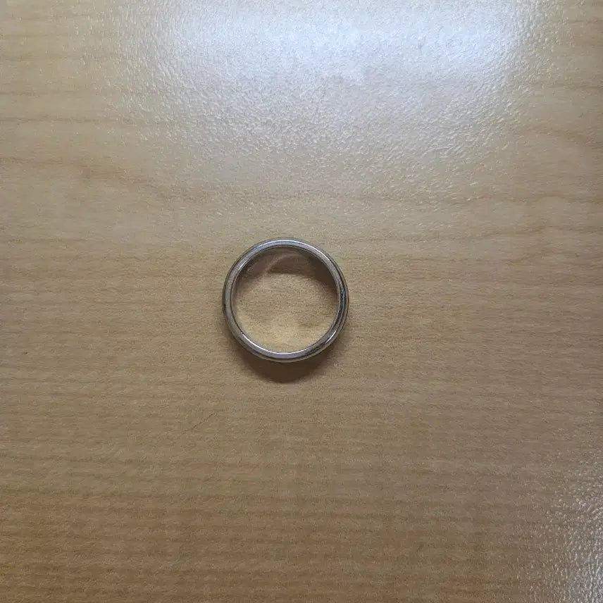 [BUNJANG] BTS Logo Ring MNCR / 방탄소년단 로고 반지 MNCR (가격 제안 가능)