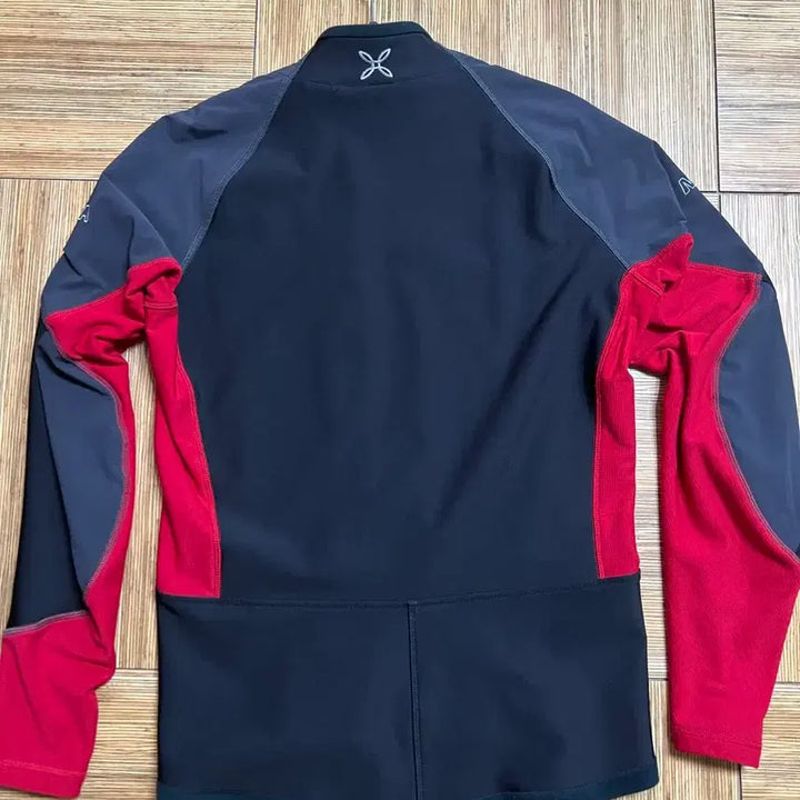 [BUNJANG] Moncler Perform Anorak Red M / 몬츄라 퍼폼 아노락 레드 M