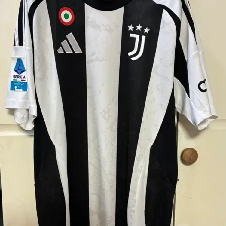 [BUNJANG] Juventus 24/25 Season Iling Home Jersey / 24/25시즌 유벤투스 일디즈 유니폼입니다