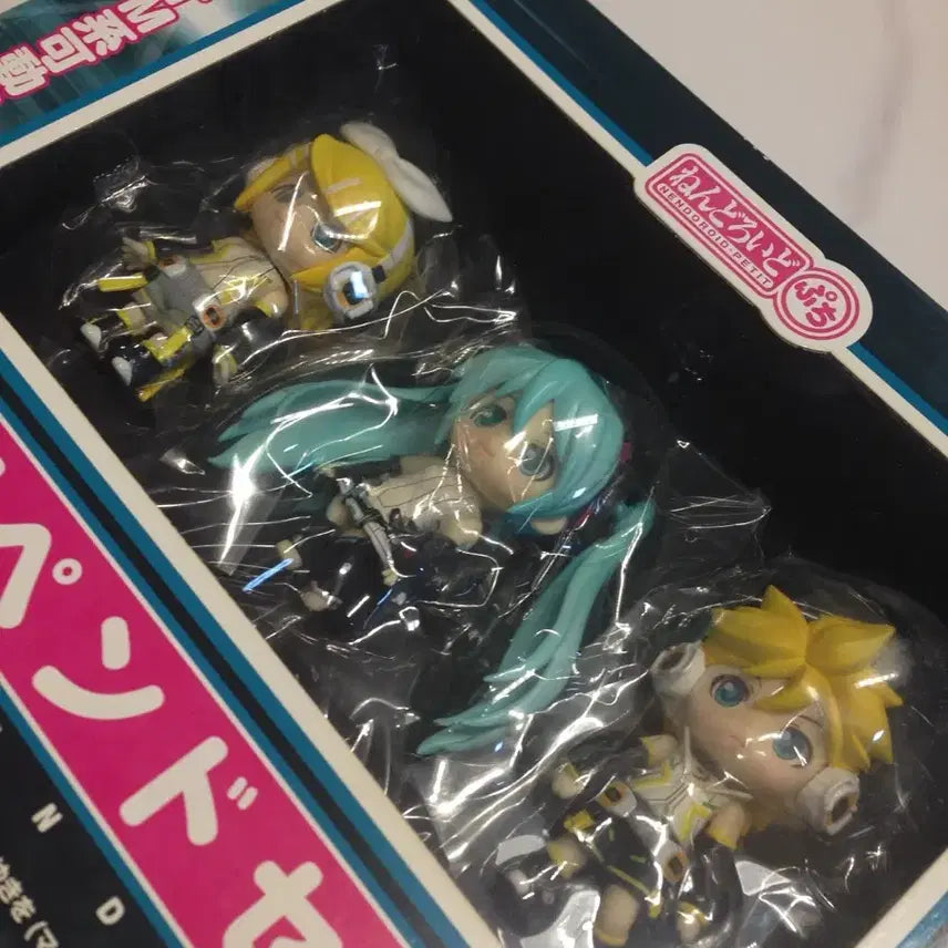 [BUNJANG] Vocaloid Rin, Len, Miku Figure / 보카로(린 렌 미쿠) 피규어
