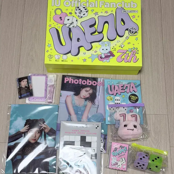 [BUNJANG] IU Official Fanclub UAENA 7th Gen Kit Photobook / 아이유 공식 팬클럽 UAENA 7기 키트 + 포토북