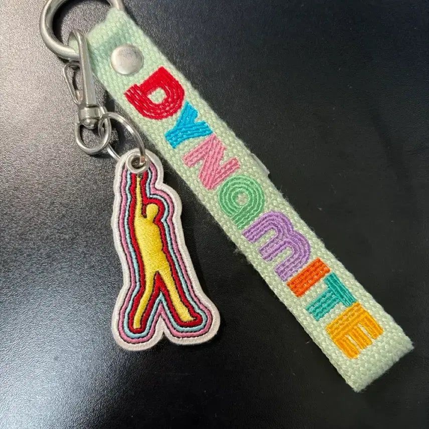 [BUNJANG] Fila x BTS Dynamite Collaboration Keyring / 휠라x방탄소년단 콜라보 다이너마이트 키링