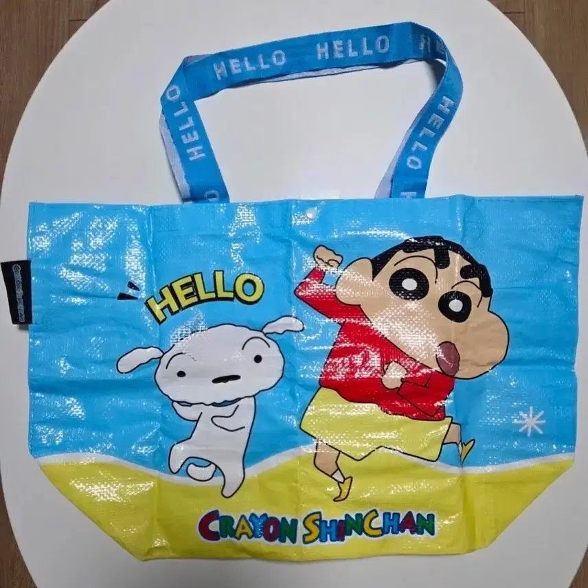 [BUNJANG] Crayon Shin-chan Tarpaulin Bag / 짱구 못말려 캐릭터 타포린백