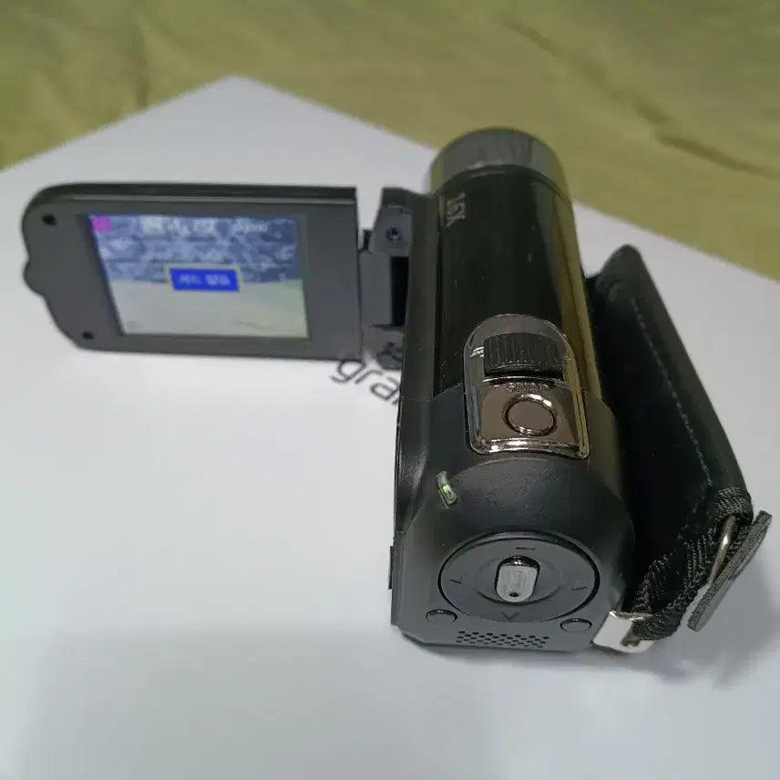 [BUNJANG] Digital Camcorder 15x Optical Zoom Black / 디지털 캠코더 15X 광학줌 블랙