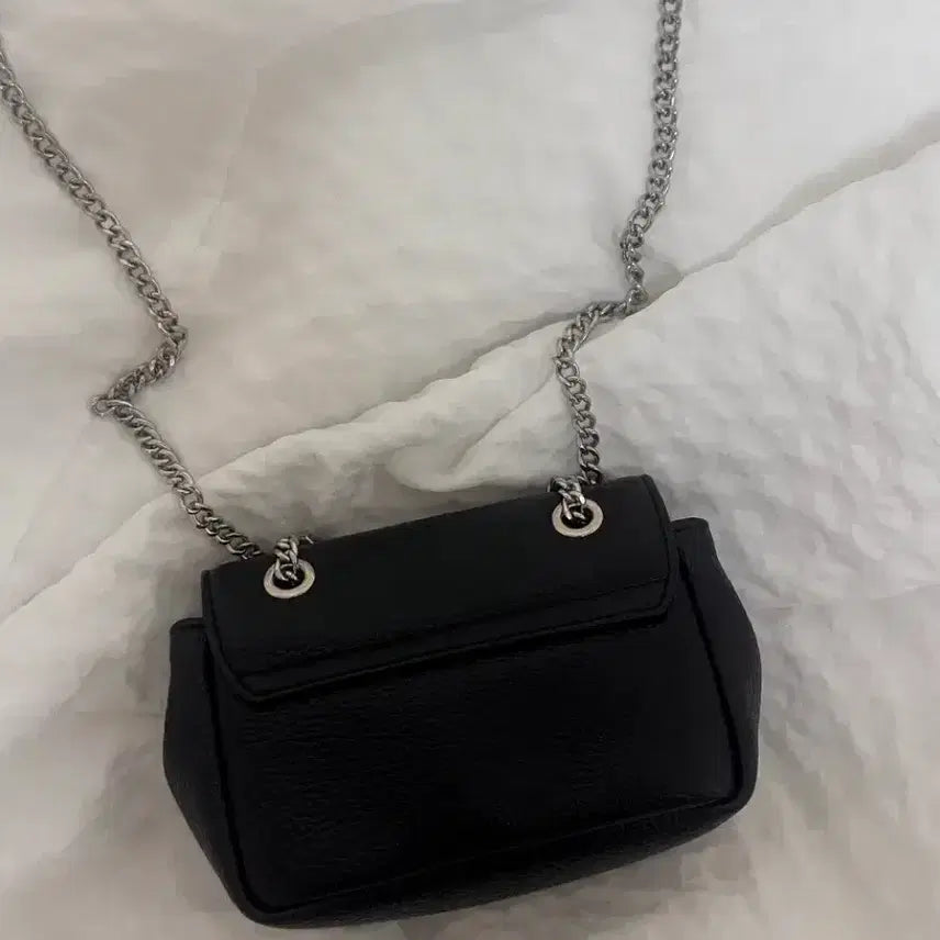 [BUNJANG] Vivienne Westwood Small Pulse Chain Crossbody Shoulder Bag Black / 비비안웨스트우드 가방 은장 로고 스몰 펄스 체인 크로스백 숄더백 블랙