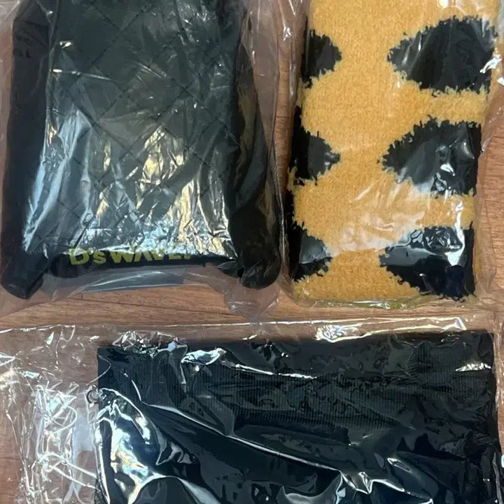 [BUNJANG] Daesung Japan Goods Pouch, Socks, Slippers Bundle Set / 대성 일본굿즈 판매