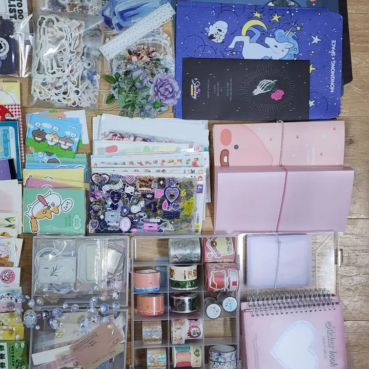 [BUNJANG] Stationery Bundle Set: Stickers, Washi Tape, Vintage Postcards, Kiss Cut / 다꾸 일괄 판매 ( 스티커 마테 빈티지 감성 엽서 키스컷 )
