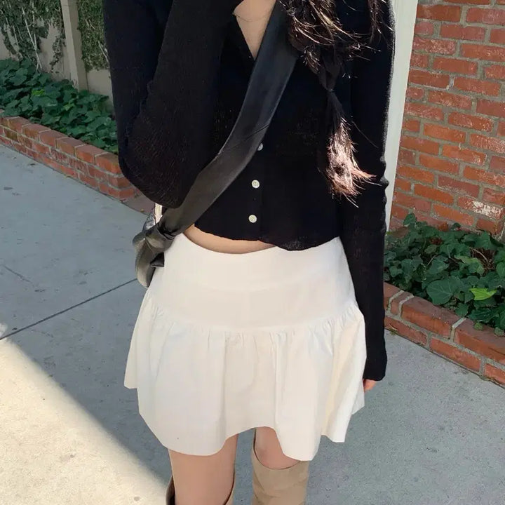 [BUNJANG] Leeds Black Slim Cropped Cardigan / Leeds 리즈 베이스 슬림 가디건 크롭 블랙