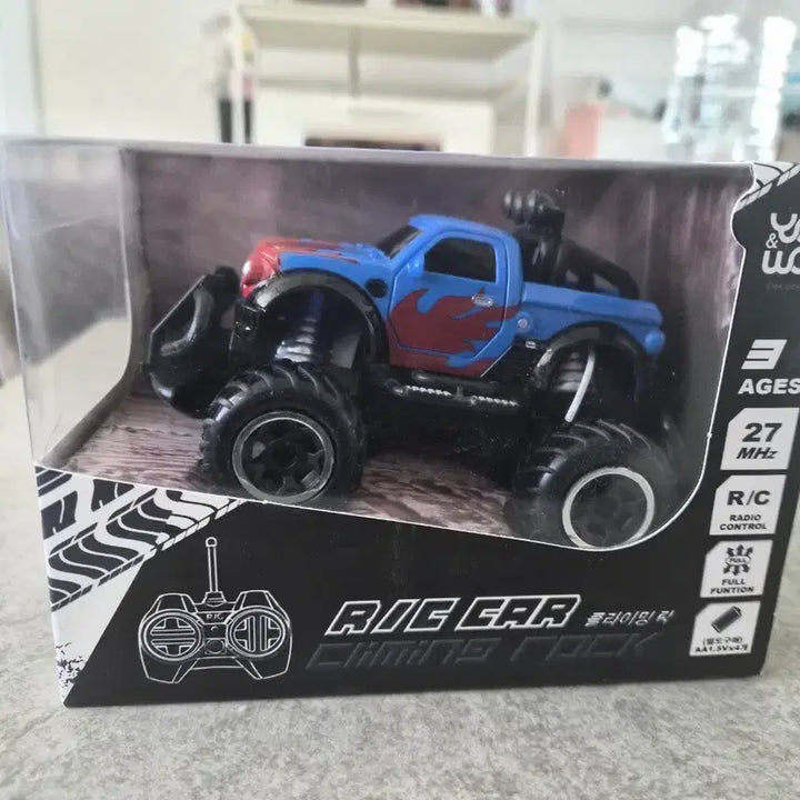 [BUNJANG] You &amp; Won Big Card Climbing Rock RC Car (New) / 유앤원 빅카 클라이밍 락 RC카(새상품)