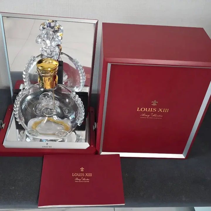 [BUNJANG] Louis XIII Cognac Empty Bottle with Full Box Set / 루이13세 코냑 위스키 공병