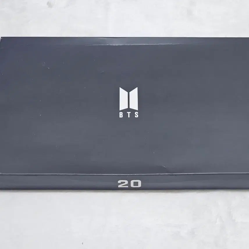 [BUNJANG] BTS 20th Anniversary Commemorative Coin Full Set / 방탄 머치박스 20 단체 기념주화 풀셋