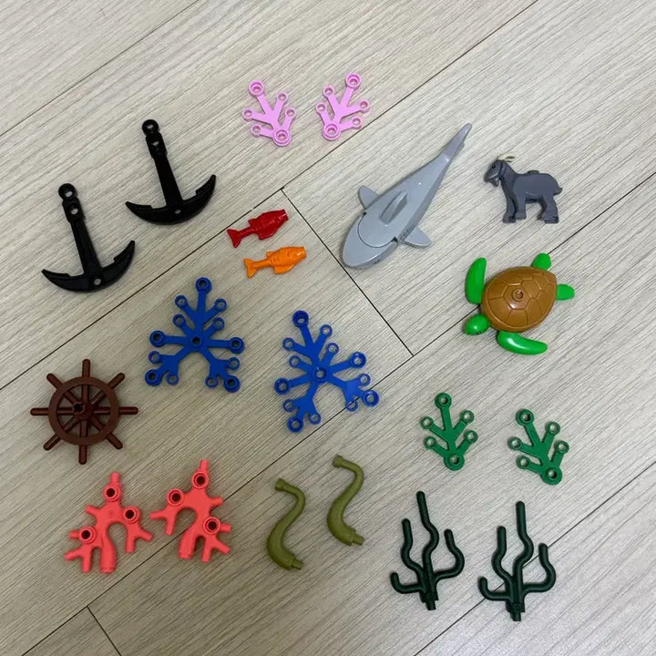 [BUNJANG] Assorted LEGO Parts Bundle (Shark, Turtle, Fish, etc.) / 다양한 레고 부품들 일괄 판매(상어 , 거북이 , 물고기 등)