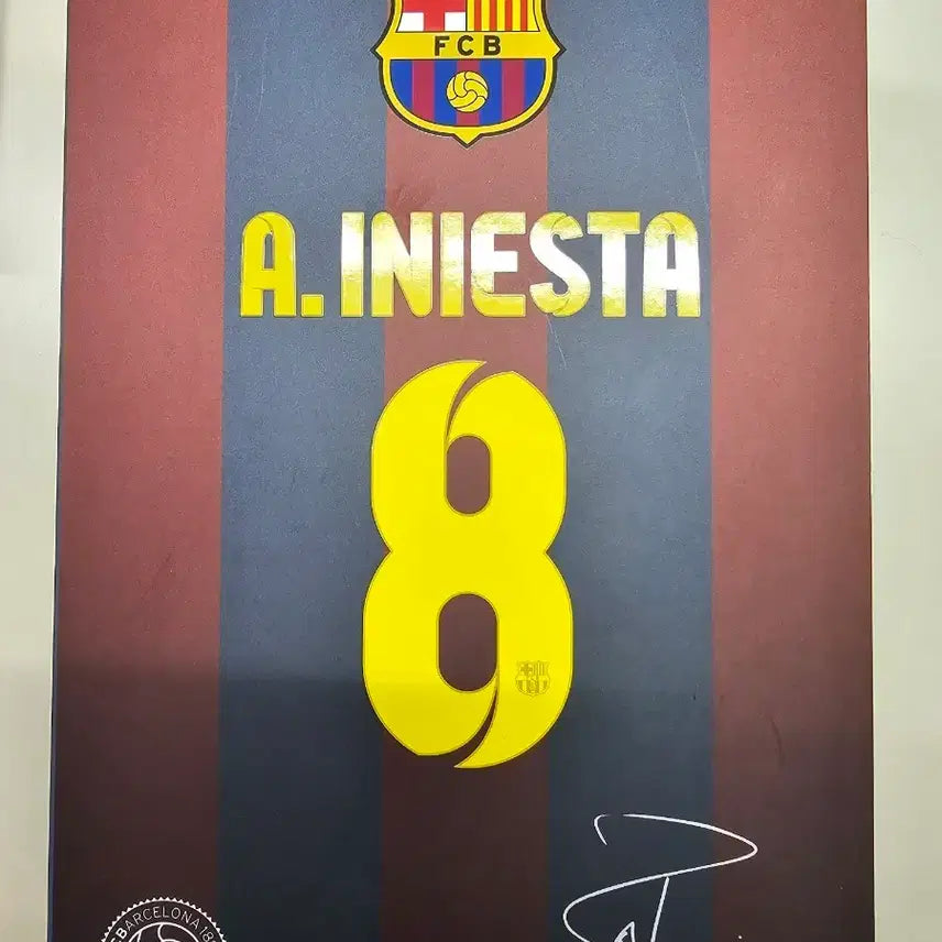 [BUNJANG] ZCWO 17-18 Season Barcelona Iniesta Figure / zcwo  17-18시즌 바르셀로나 이니에스타 피규어 팝니다