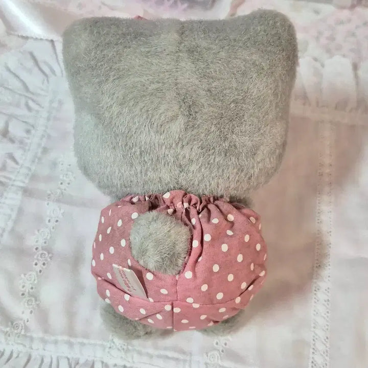 [BUNJANG] Classic Sanrio Nyanu Nyuneu Nyong Plush / 고전 산리오 냐니뉴녜뇽 인형