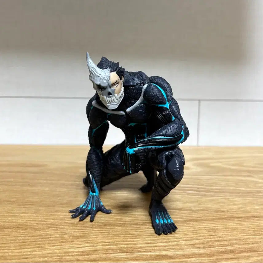 [BUNJANG] Kaiju No. 8 Kafka Noodle Stopper Figure / 후류 괴수 8호 카프카 누들스토퍼