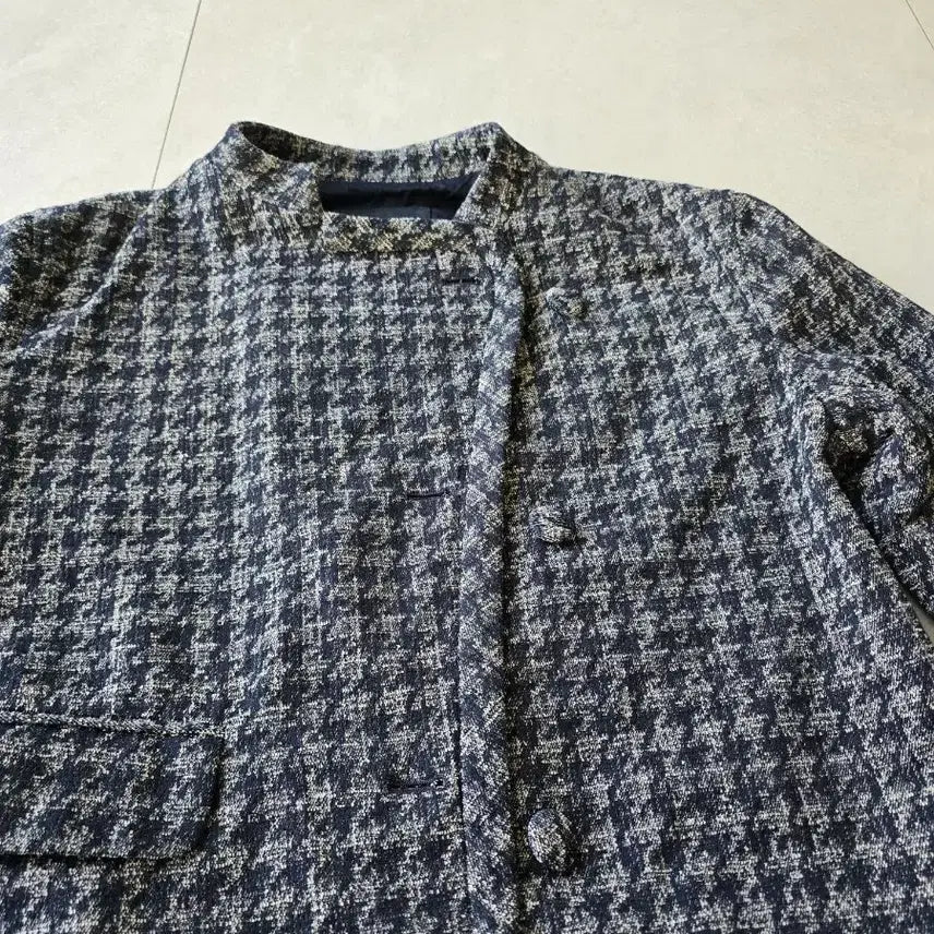 [SOLD OUT] 엠포리오 아르마니 아이콘 트위드 자켓 55