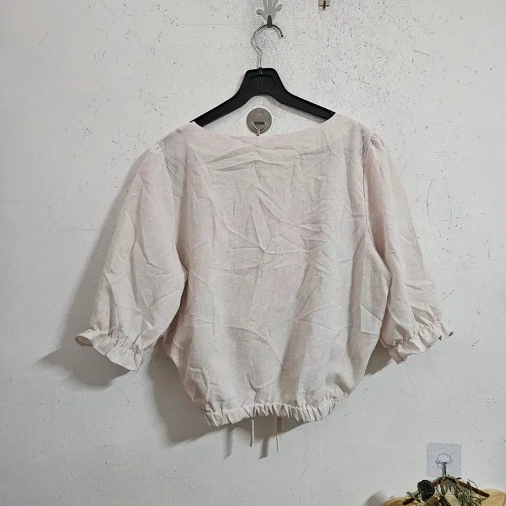 [BUNJANG] Wrinkled Shirring Crop Blouse / 주름 셔링 크롭 블라우스