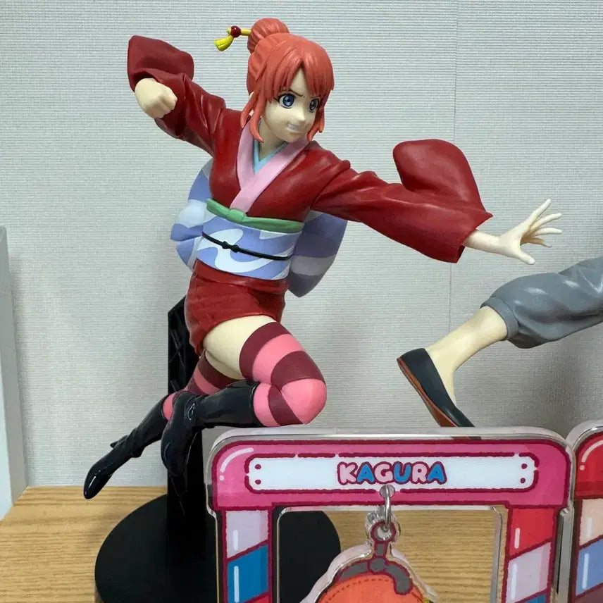 [BUNJANG] Gintama Kagura &amp; Kamui Acrylic Stand / 은혼 피규어 카구라 &amp; 카무이 아크릴 스탠드