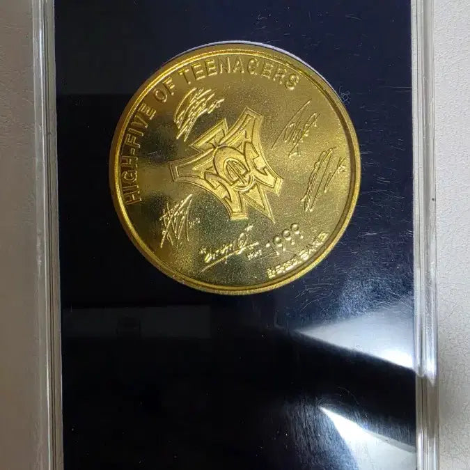[BUNJANG] H.O.T. 1999 Korea Jopeun Co. Commemorative Medal / H.O.T. 굿즈 메달 앨범 기념품