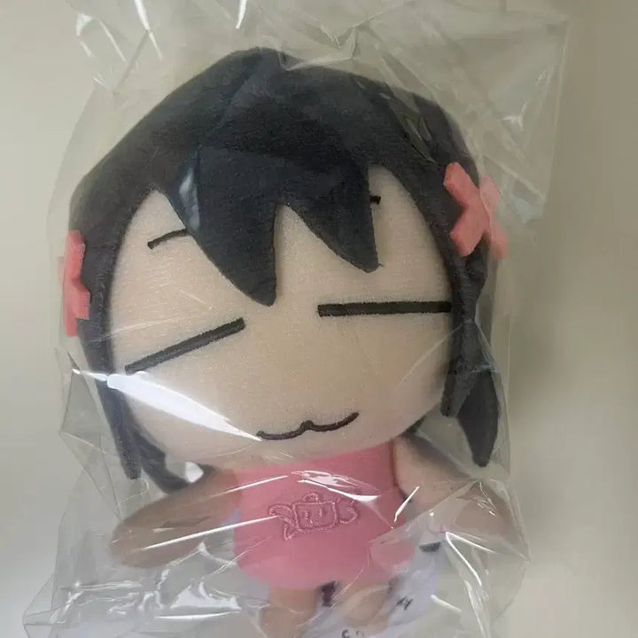 [BUNJANG] Yuri Artist "Cho" Plush Doll (New, Unsealed) / (미개봉/새제품) 유리 작가님 봉제인형 쵸
