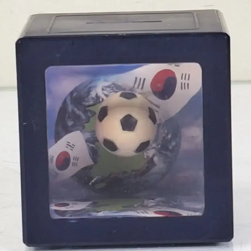[BUNJANG] 2002 World Cup Souvenir Magic Piggy Bank / 근대사 수집 옛날 2002년 월드컵 기념품 요술저금통