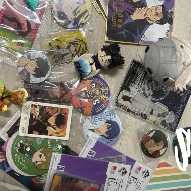 [BUNJANG] Various Anime Merchandise Bundle Set / 도리벤 주술회전 등 다장르 애니굿즈 일괄 처분 판매