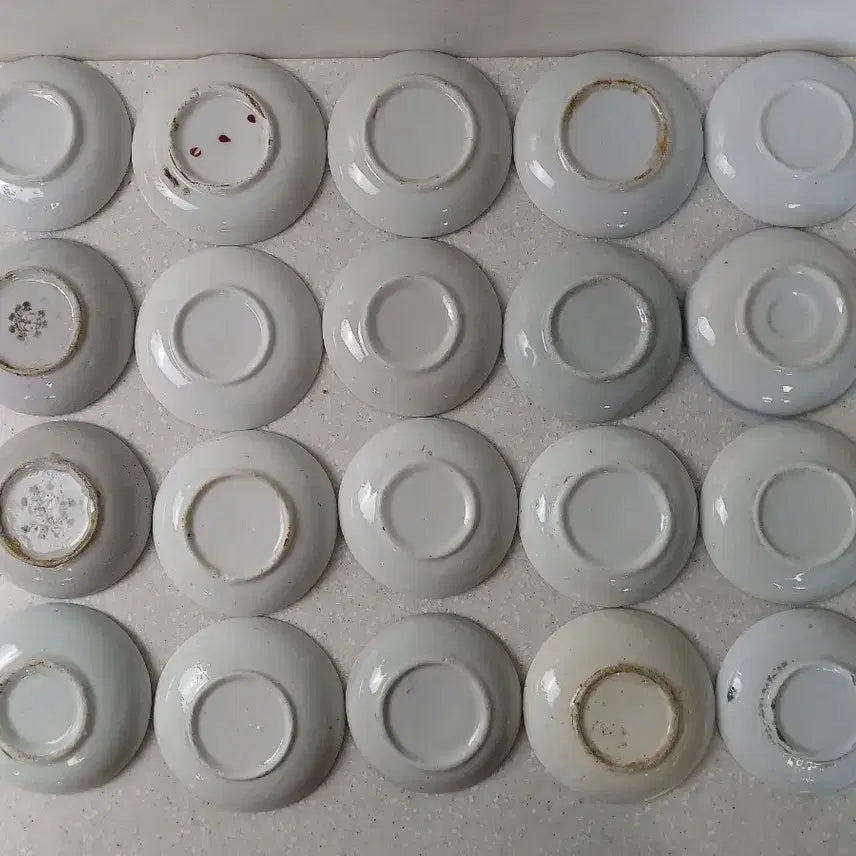 [BUNJANG] Antique Celadon Floral Plates (Set of 20) / 근대사 수집품 민속품 왜사기 빈티지 꽃접시 20개