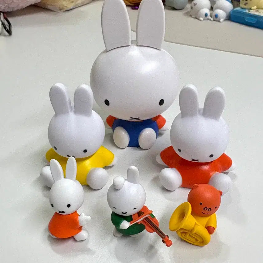 [BUNJANG] Miffy Light Figure Bundle / 미피 라이트 피규어 카푸캬라 가챠 일괄 처분