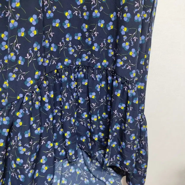 [BUNJANG] Ruffle Hem Tie Dress / 밑단 러플 끈 원피스