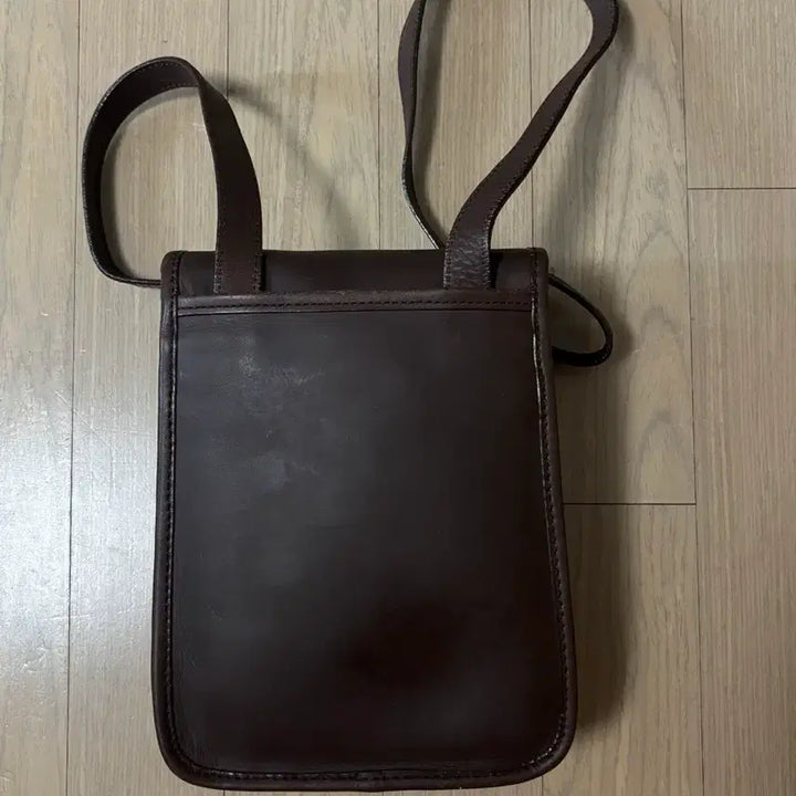 [BUNJANG] Coach Old Coach Chocolate Brown Leather Turnlock Crossbody Bag / COACH 올드코치 초코브라운 레더 턴락 크로스백
