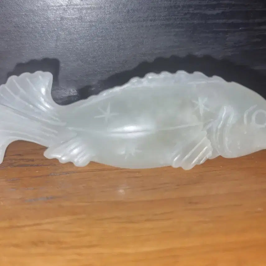[BUNJANG] High-Quality Jade Fish Sculpture / 고급 옥 물고기 조각품 백옥