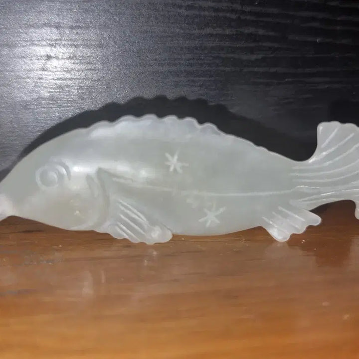 [BUNJANG] High-Quality Jade Fish Sculpture / 고급 옥 물고기 조각품 백옥