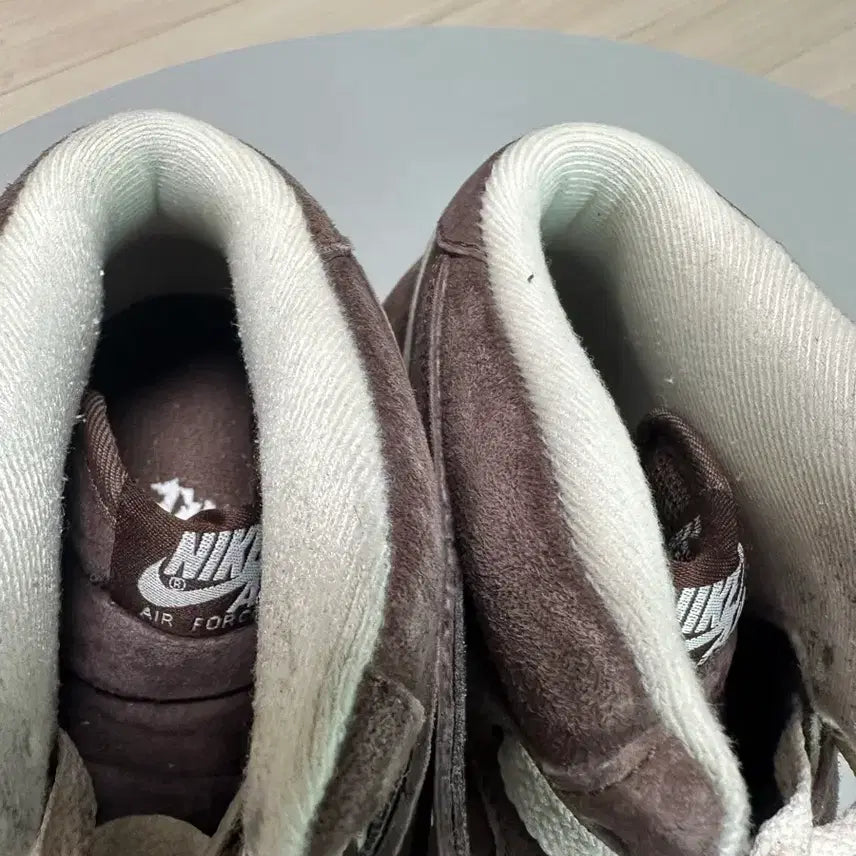 [BUNJANG] Nike Air Force 1 Suede Chocolate 260 Sneakers / 니이키 초콜릿포스 260
