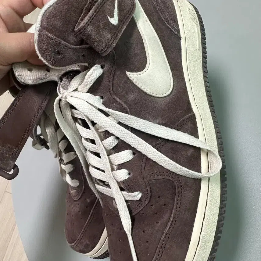[BUNJANG] Nike Air Force 1 Suede Chocolate 260 Sneakers / 니이키 초콜릿포스 260