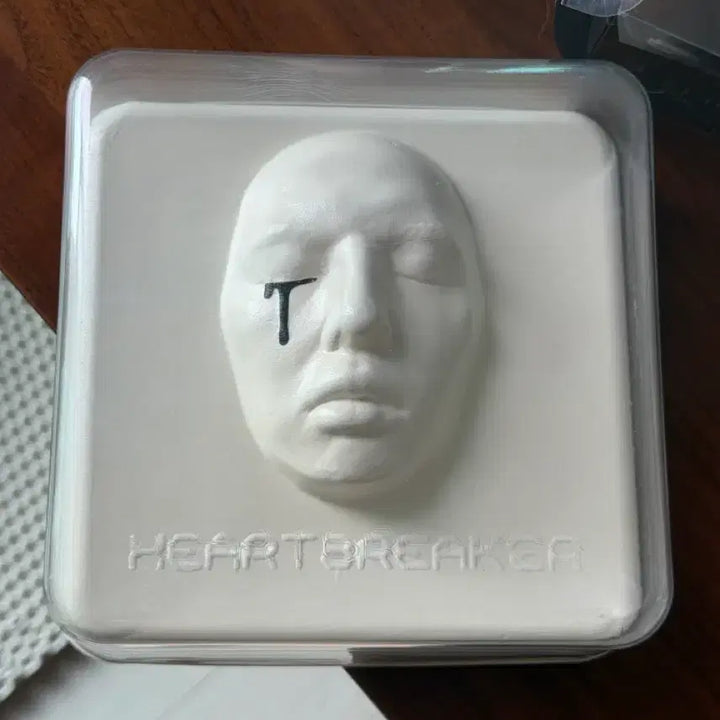 [BUNJANG] G-Dragon 1st Album "Heartbreaker" / 빅뱅 지드래곤 1집 앨범 하트브레이커 무료배송