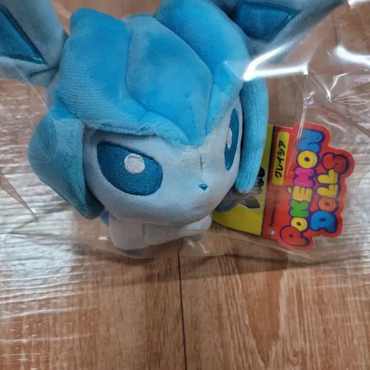 [BUNJANG] Pokemon Glaceon Plush Medium Doll / 포켓몬스터 글레이시아 돌즈 중형 인형